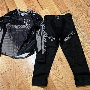 HK army 2 pc paintball pants & top pants Xs/S top M